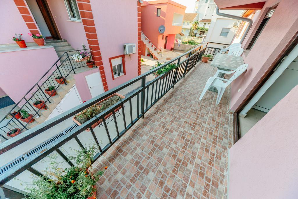 Mc Apartments Ulcinj Exterior photo