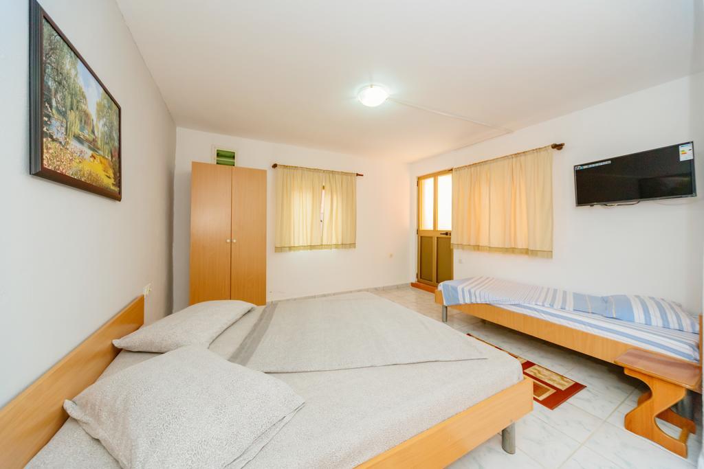 Mc Apartments Ulcinj Exterior photo