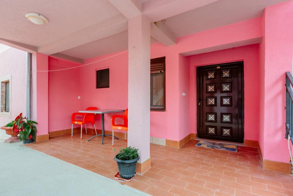 Mc Apartments Ulcinj Exterior photo