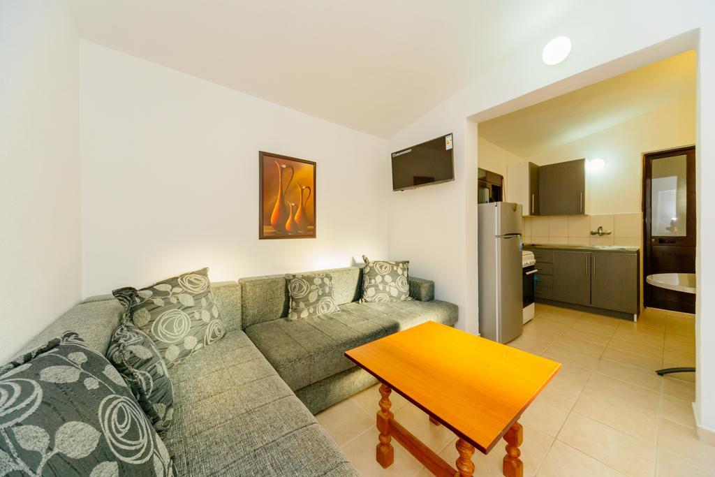 Mc Apartments Ulcinj Exterior photo