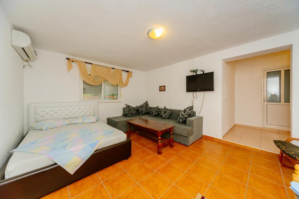 Mc Apartments Ulcinj Exterior photo