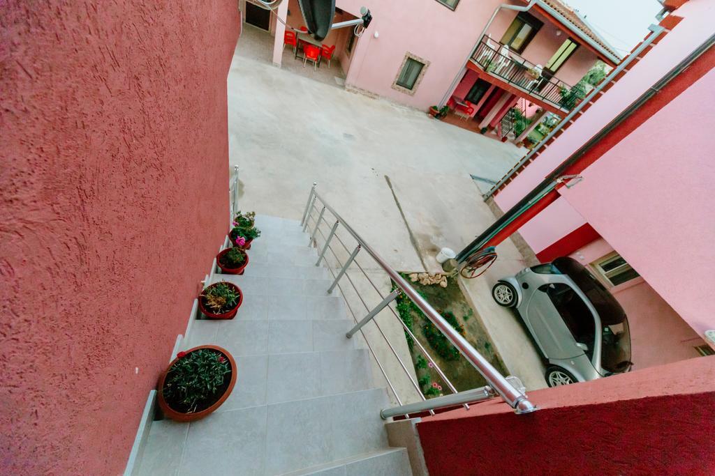 Mc Apartments Ulcinj Exterior photo